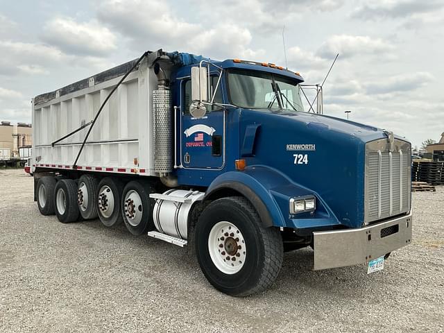 Image of Kenworth T8 equipment image 2
