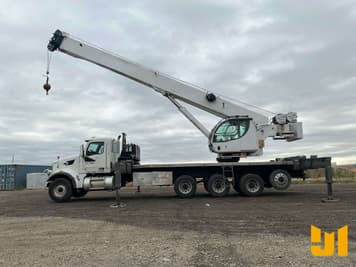 Main image Peterbilt 567