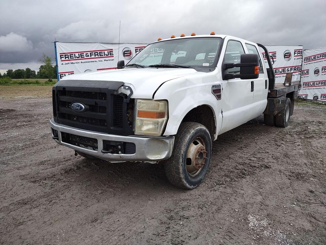 Image of Ford F-350 Primary image