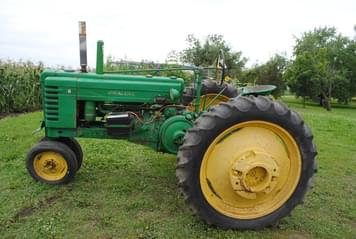 Main image John Deere B