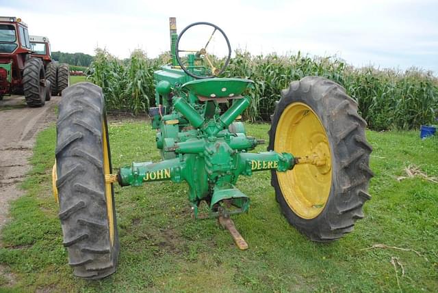 Image of John Deere B equipment image 3