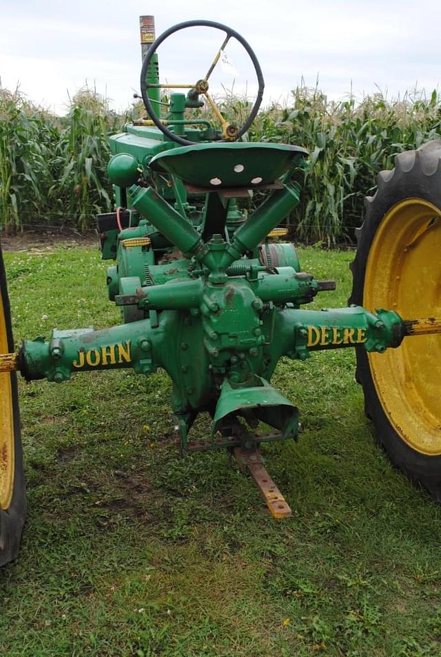 Image of John Deere B equipment image 4