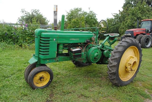 Image of John Deere B equipment image 1