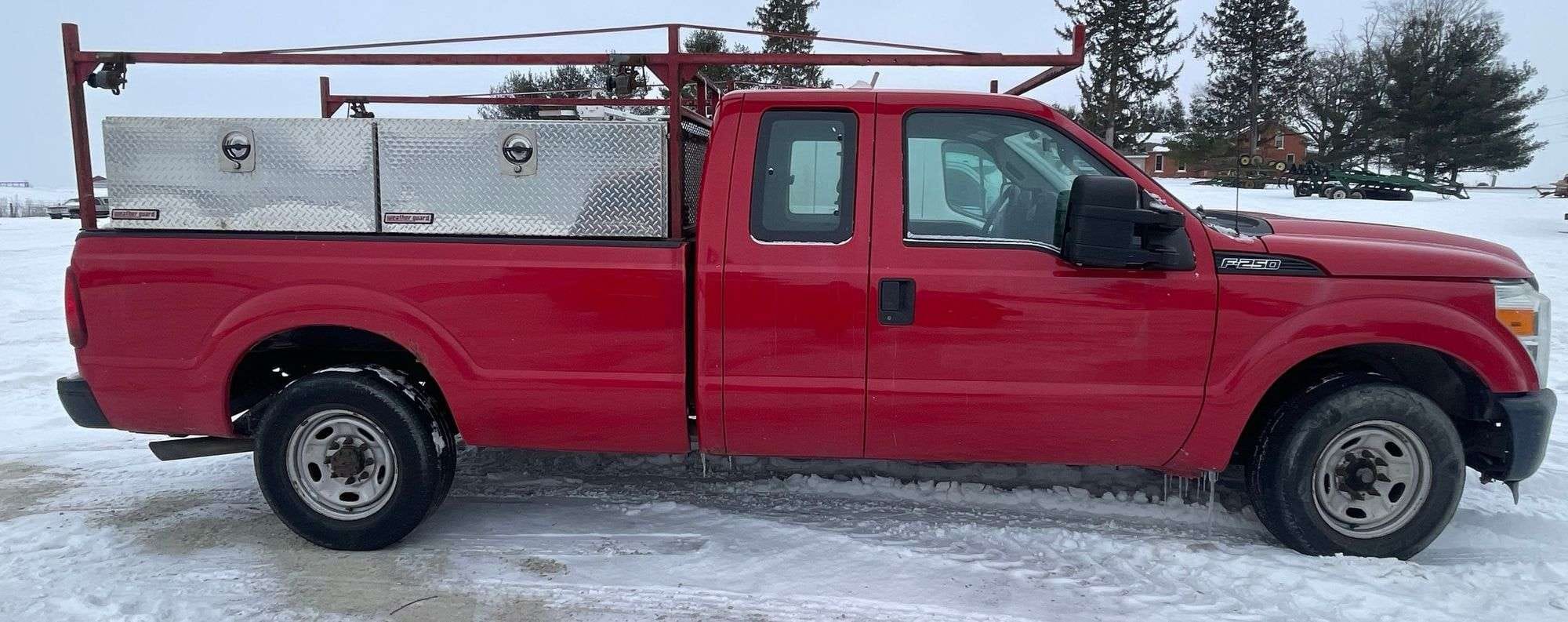 2014 Ford F-250 Equipment Image0