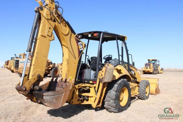 Image of Caterpillar 416E equipment image 2