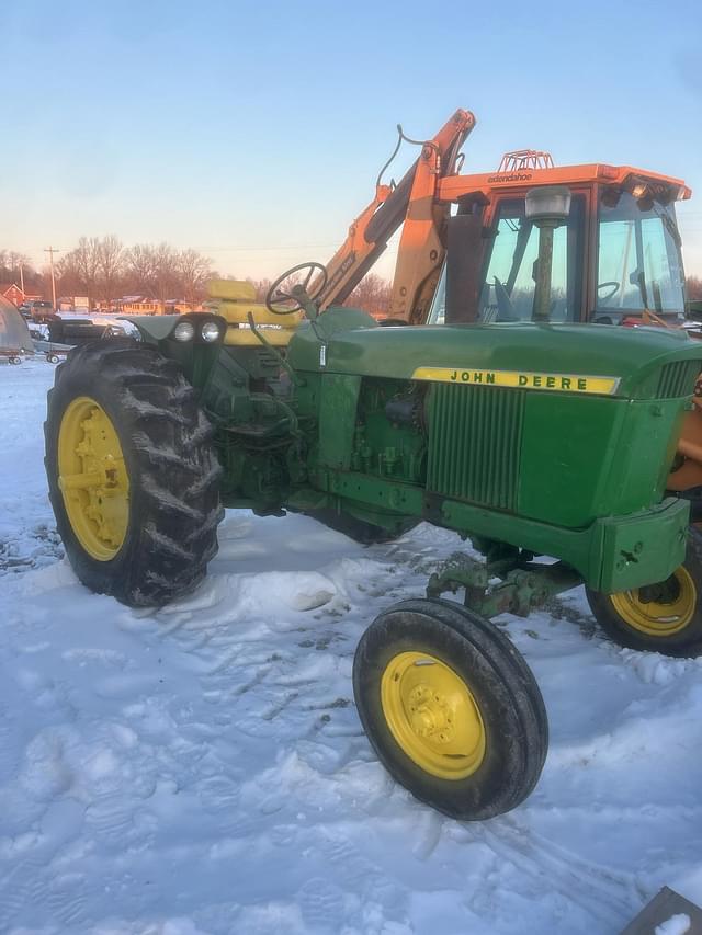 Image of John Deere 3020 equipment image 2