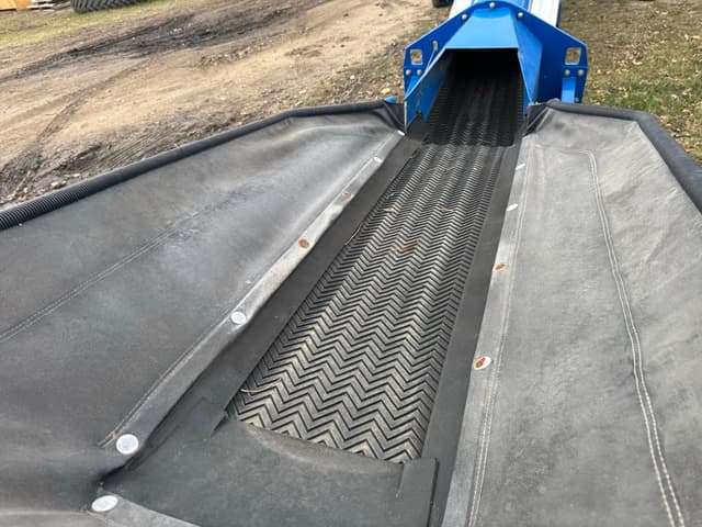 Image of Brandt GrainBelt 1545 equipment image 3