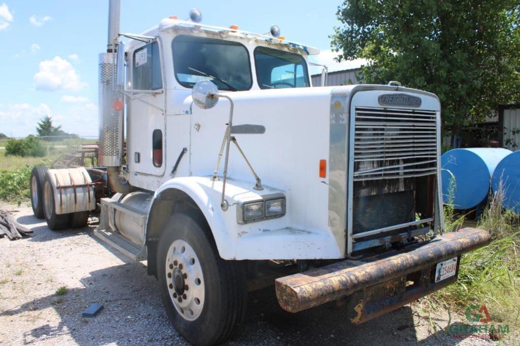 Image of Freightliner FL-60 Primary image