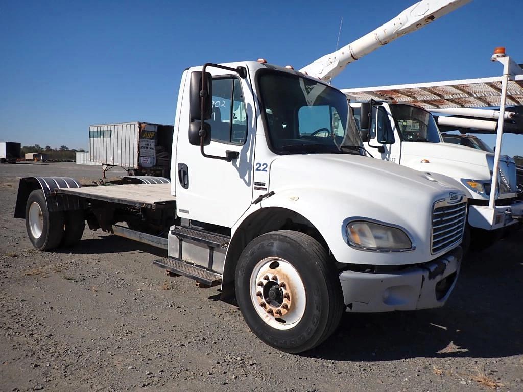 Image of Freightliner M2 Primary image