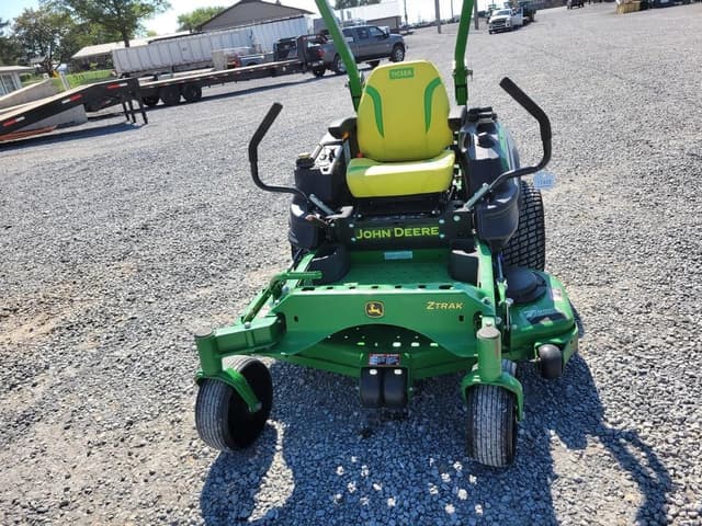 Image of John Deere Z915E equipment image 1