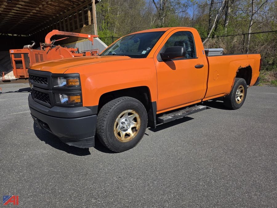 2015 Chevrolet 1500 Equipment Image0