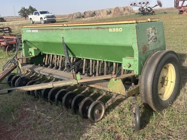 Image of John Deere 8350 equipment image 3