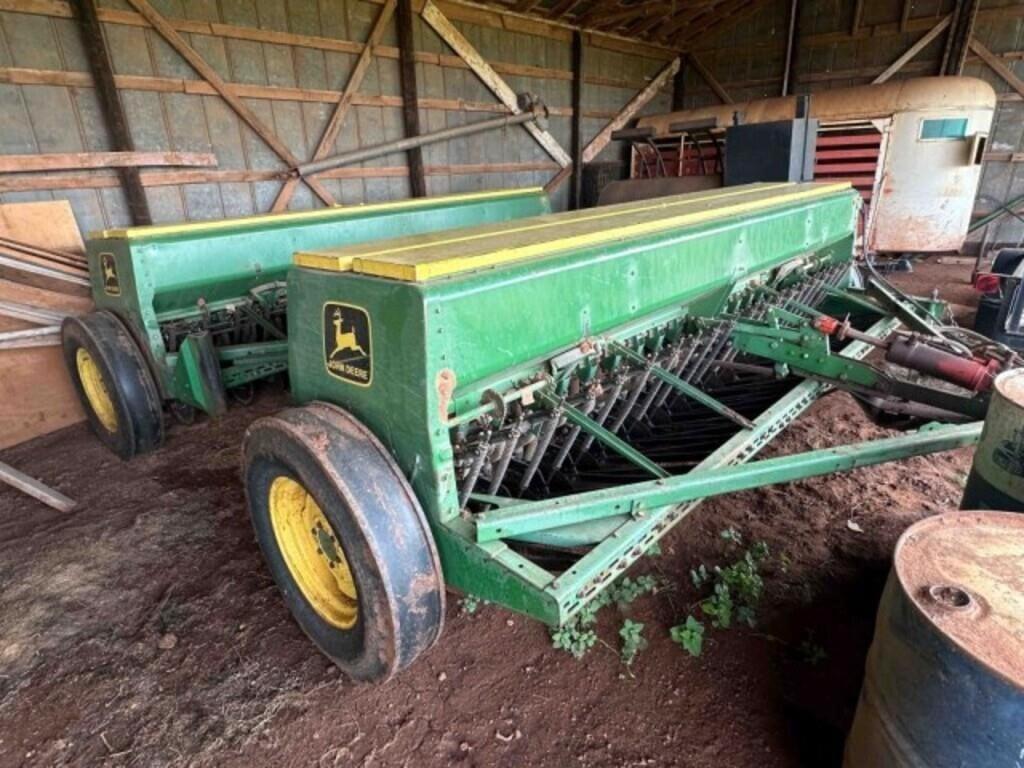 Image of John Deere 8350 Primary image
