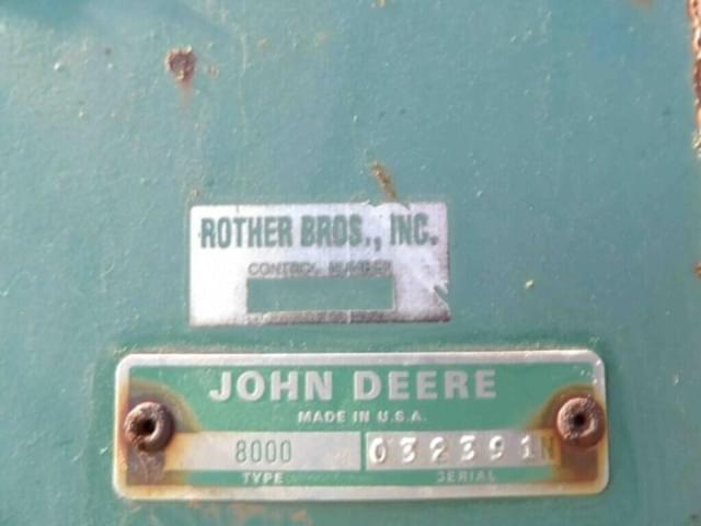 Image of John Deere 8000 equipment image 4
