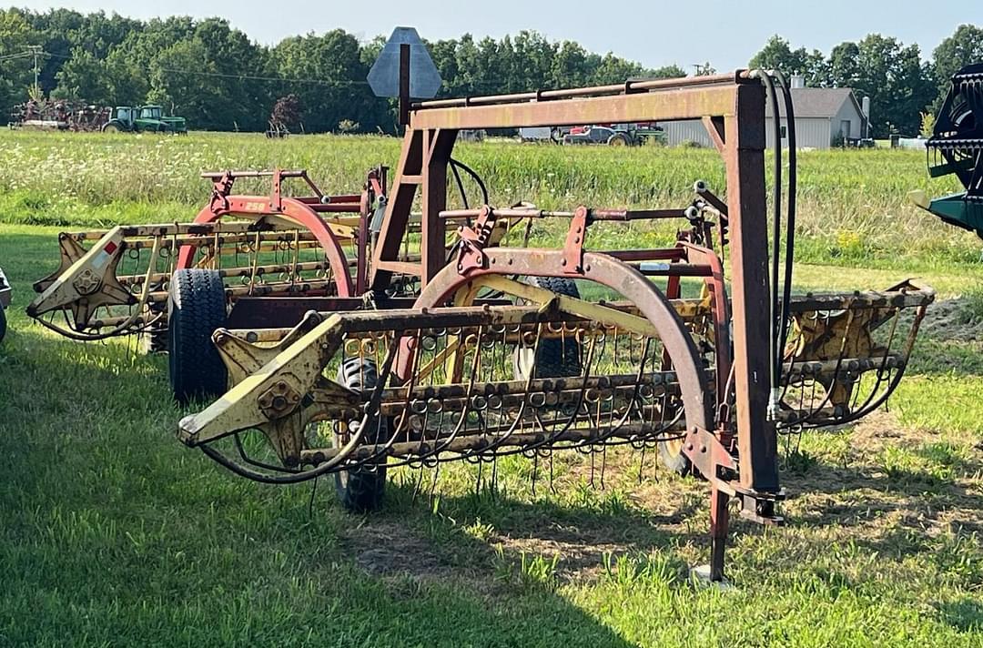 Image of New Holland 258 Primary image