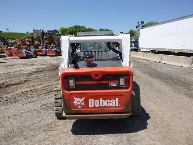 Image of Bobcat T650 equipment image 3