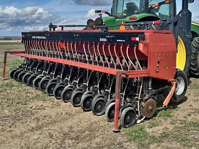 Case IH 5400 Equipment Image0