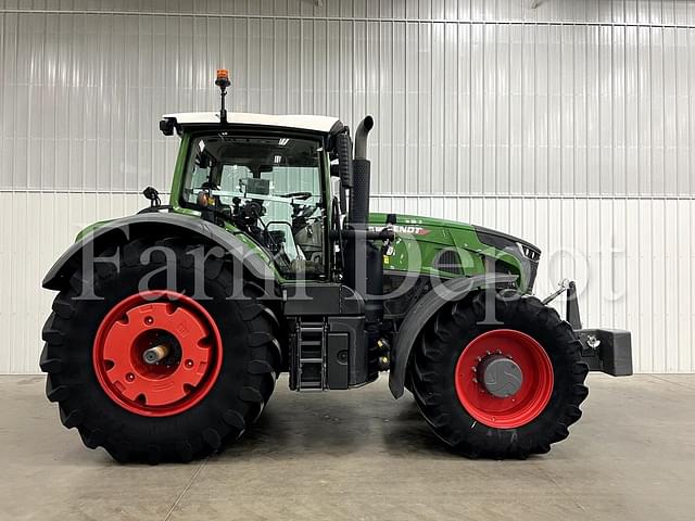 Image of Fendt 933 Vario equipment image 2