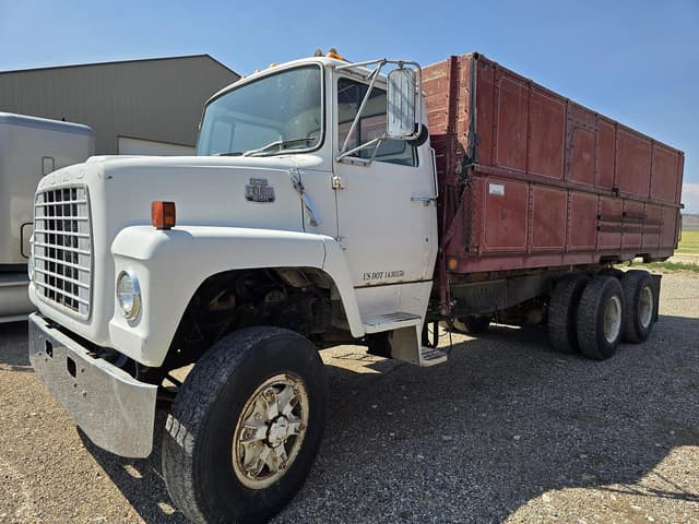 Image of Ford 800 equipment image 4