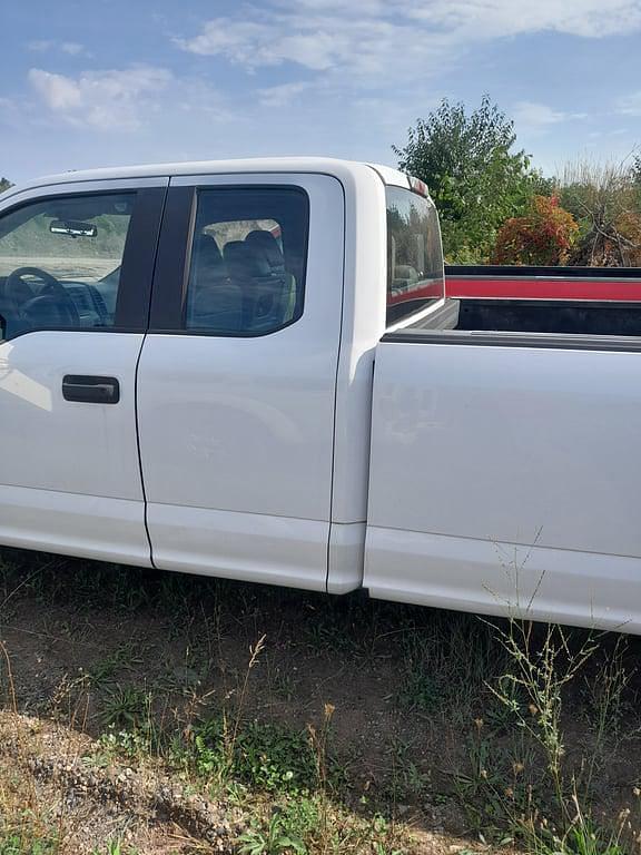 Image of Ford F-150 equipment image 2