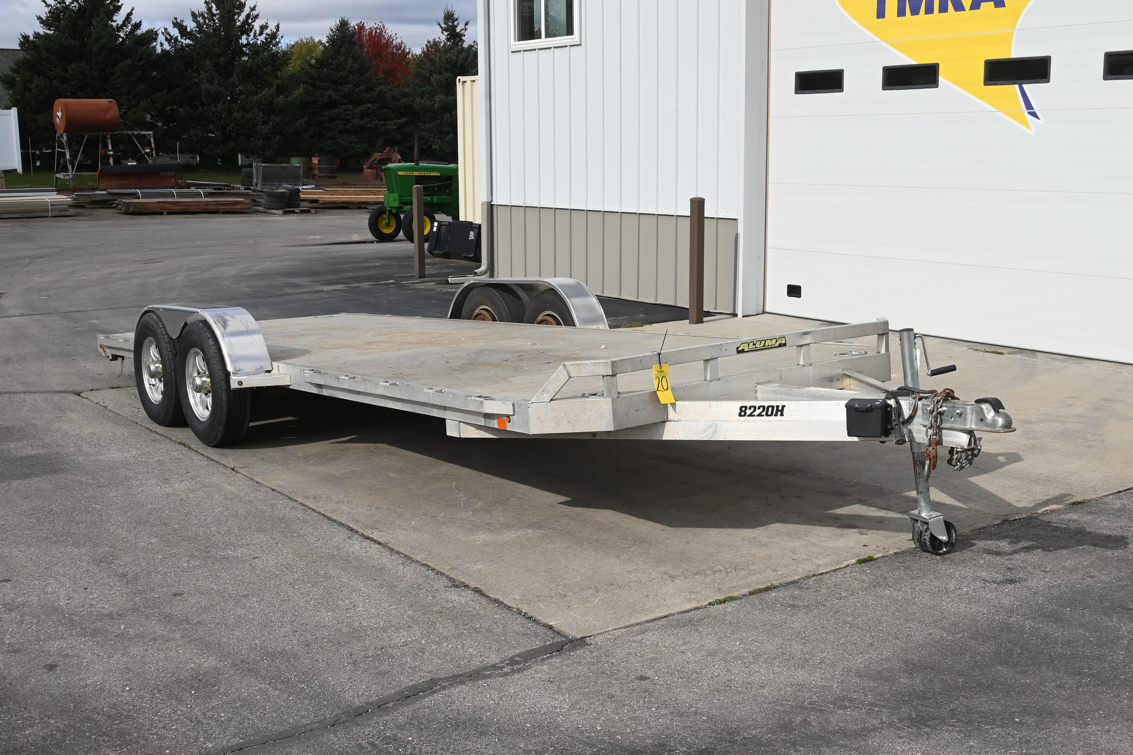 Aluma 8220H Equipment Image0