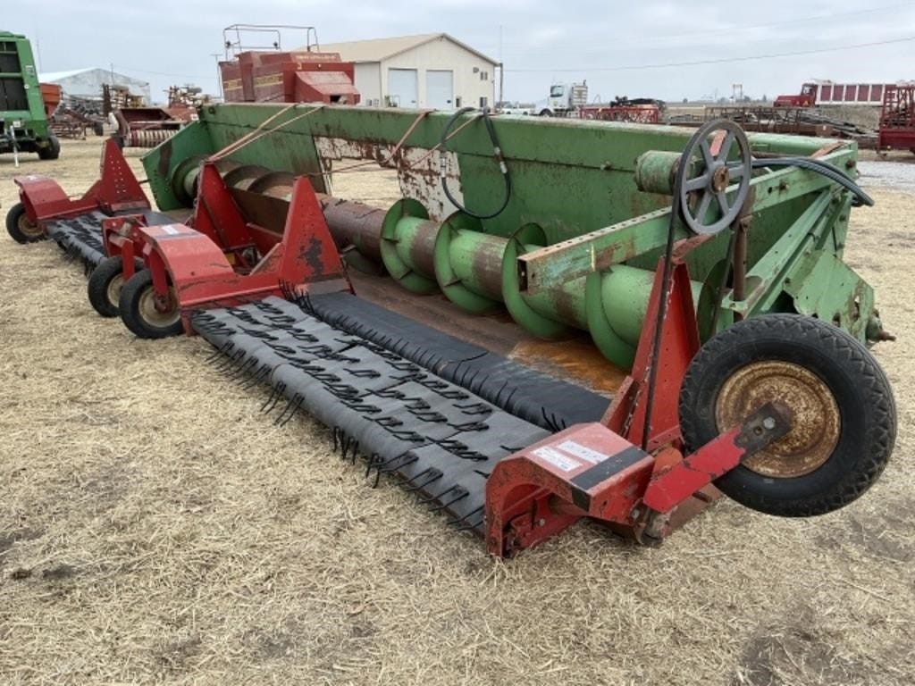 Melroe 351 Equipment Image0