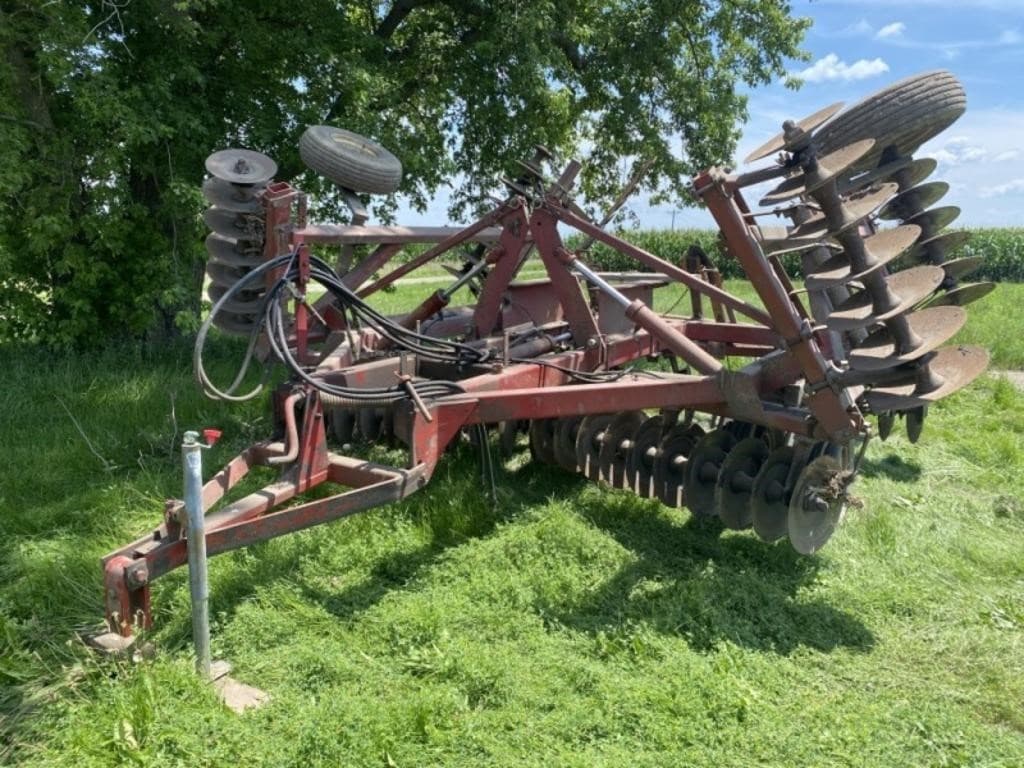 Image of International Harvester 490 Primary image
