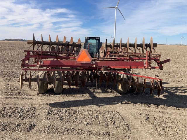 Image of International Harvester 470 equipment image 3