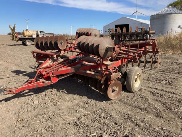 Image of International Harvester 470 equipment image 4