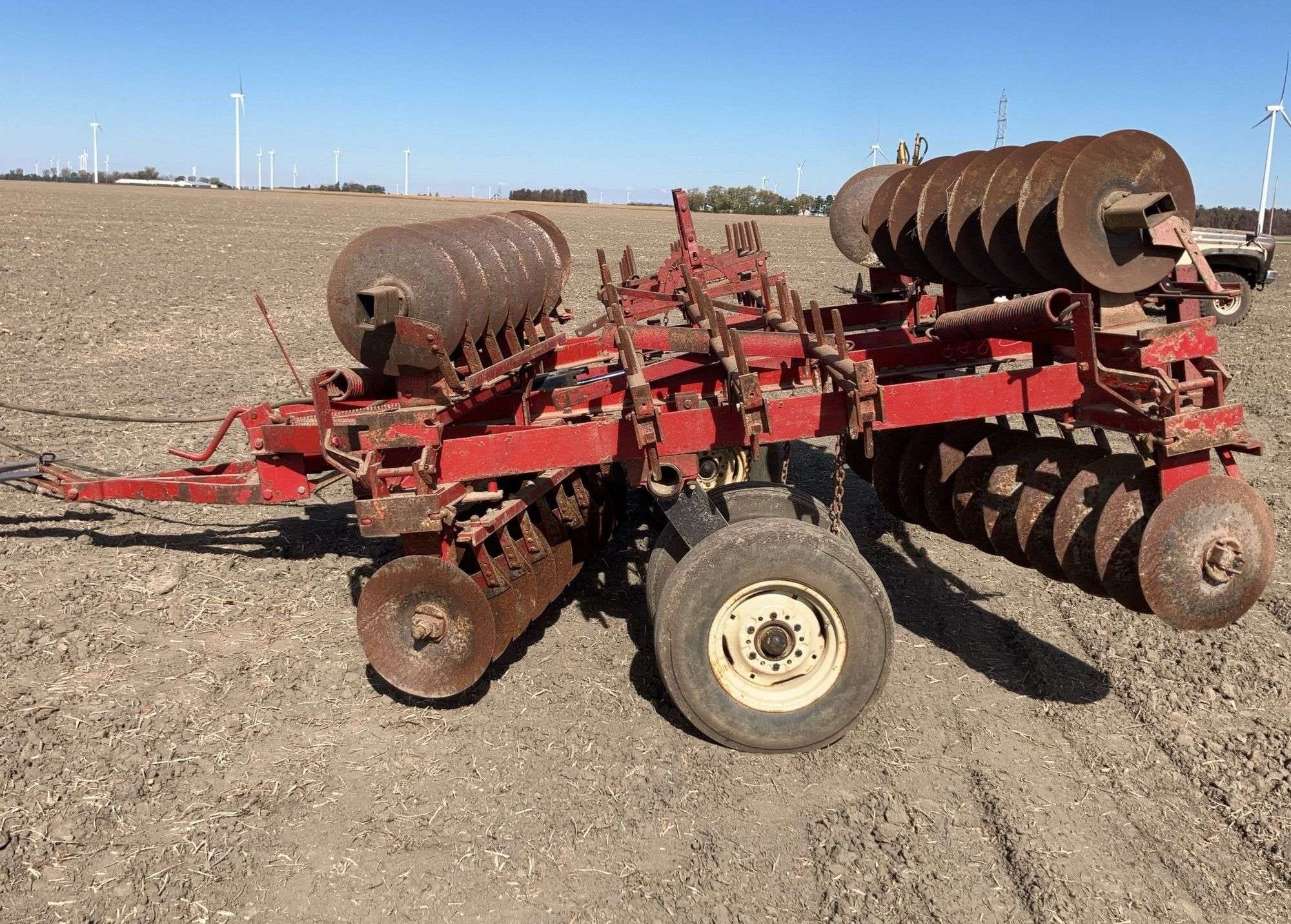 International Harvester 470 Equipment Image0