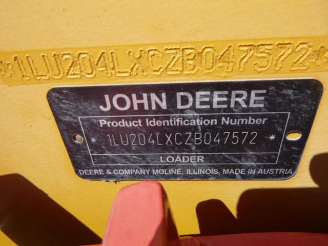 Image of John Deere 204L equipment image 4