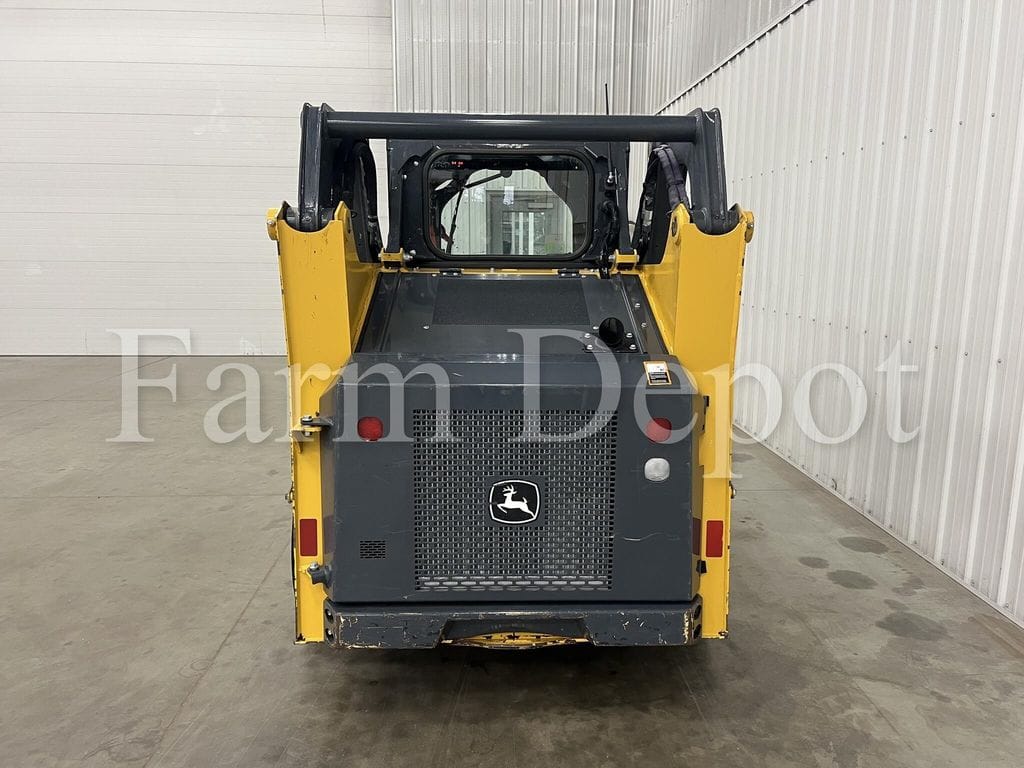 2020 John Deere 318G Equipment Image0