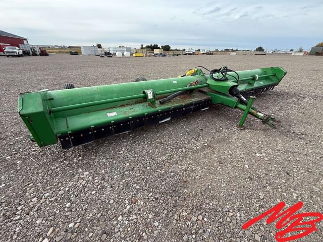 Image of John Deere 120 equipment image 4