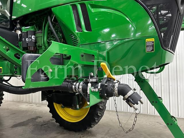 Image of John Deere R4038 equipment image 1