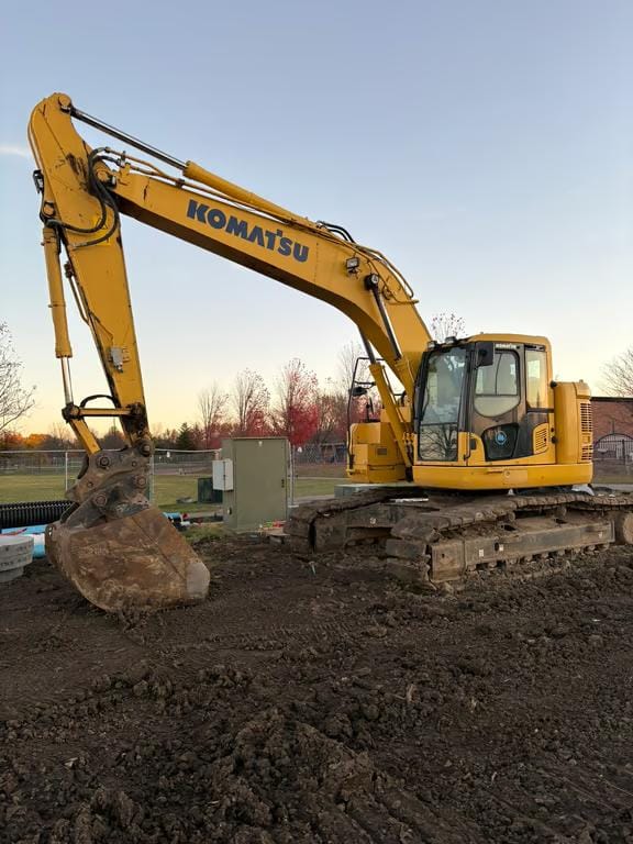 2020 Komatsu PC238USLC-11 Equipment Image0
