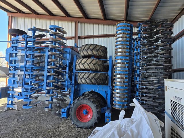 Image of Lemken Compact Solitair 9/600KH equipment image 2