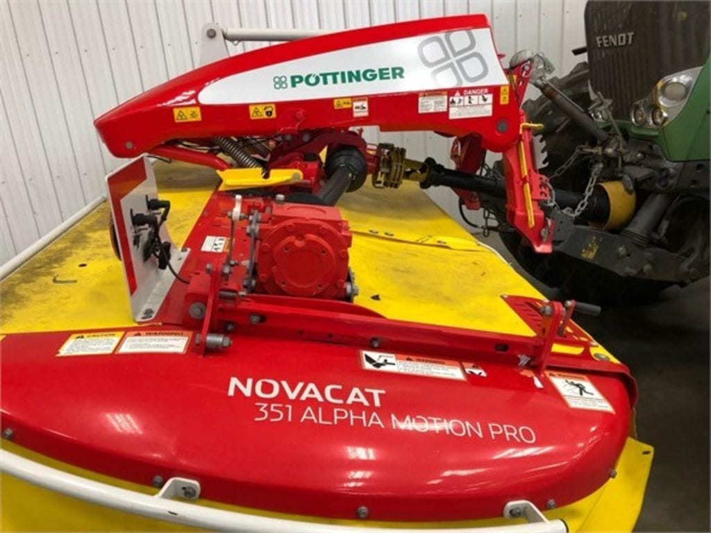 2020 Pottinger Novacat 351/A10 Equipment Image0