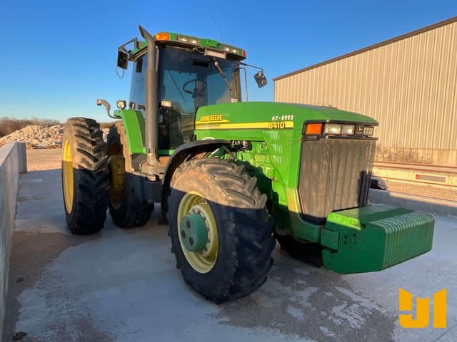 Image of John Deere 8410 equipment image 2