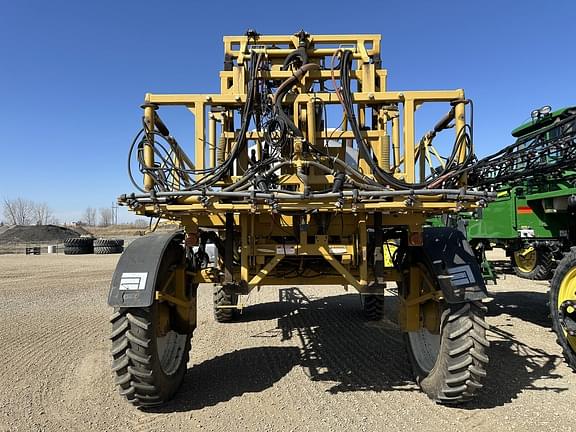 Image of Ag-Chem RoGator 854 equipment image 3
