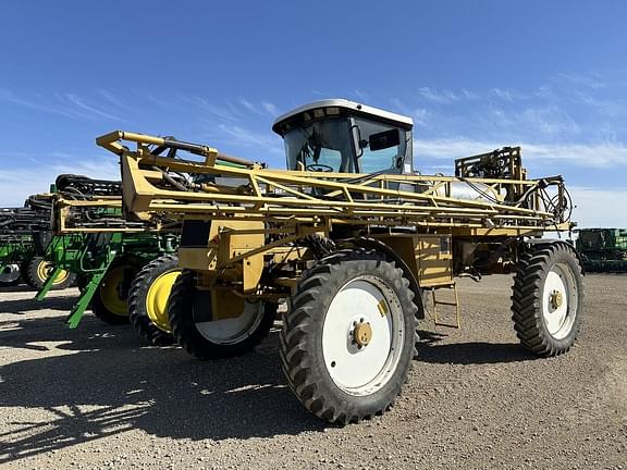 Image of Ag-Chem RoGator 854 Primary image