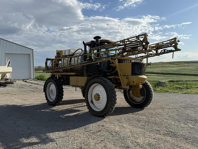 Image of Ag-Chem RoGator 1254 equipment image 1