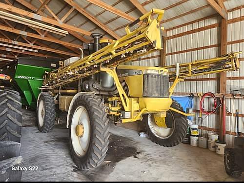 Image of Ag-Chem RoGator 1254 Primary image