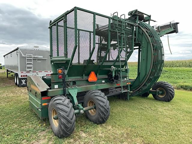 Image of Art's Way 690B equipment image 3