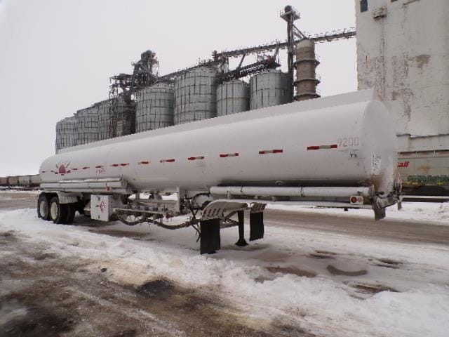 2000 Beall 9200 Equipment Image0