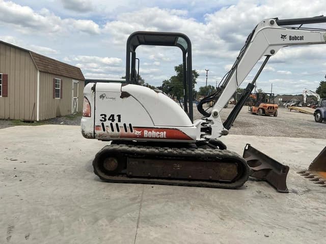 Image of Bobcat 341 equipment image 4
