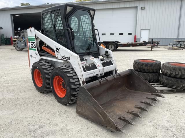 Image of Bobcat 753 equipment image 2