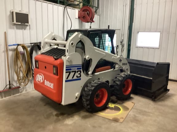 Image of Bobcat 773 equipment image 3