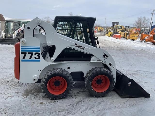 Image of Bobcat 773 equipment image 4