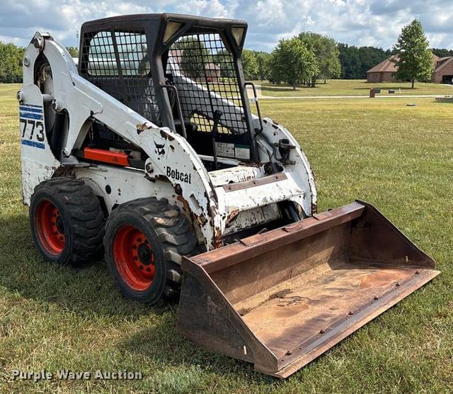Image of Bobcat 773 equipment image 2