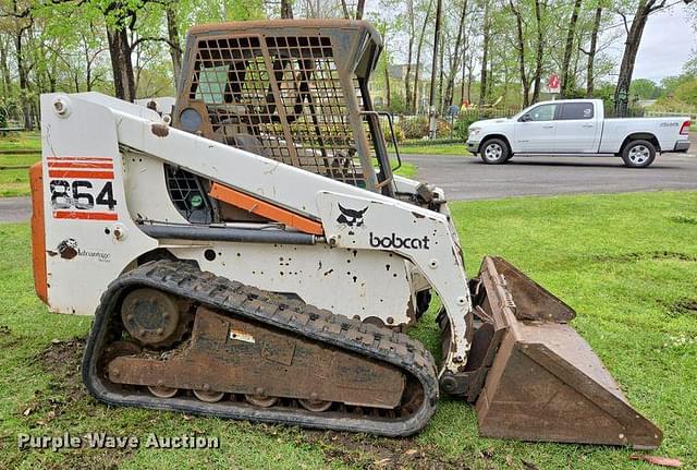 Image of Bobcat 864 equipment image 3
